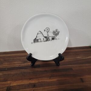 Farmhouse White Ceramic Plate